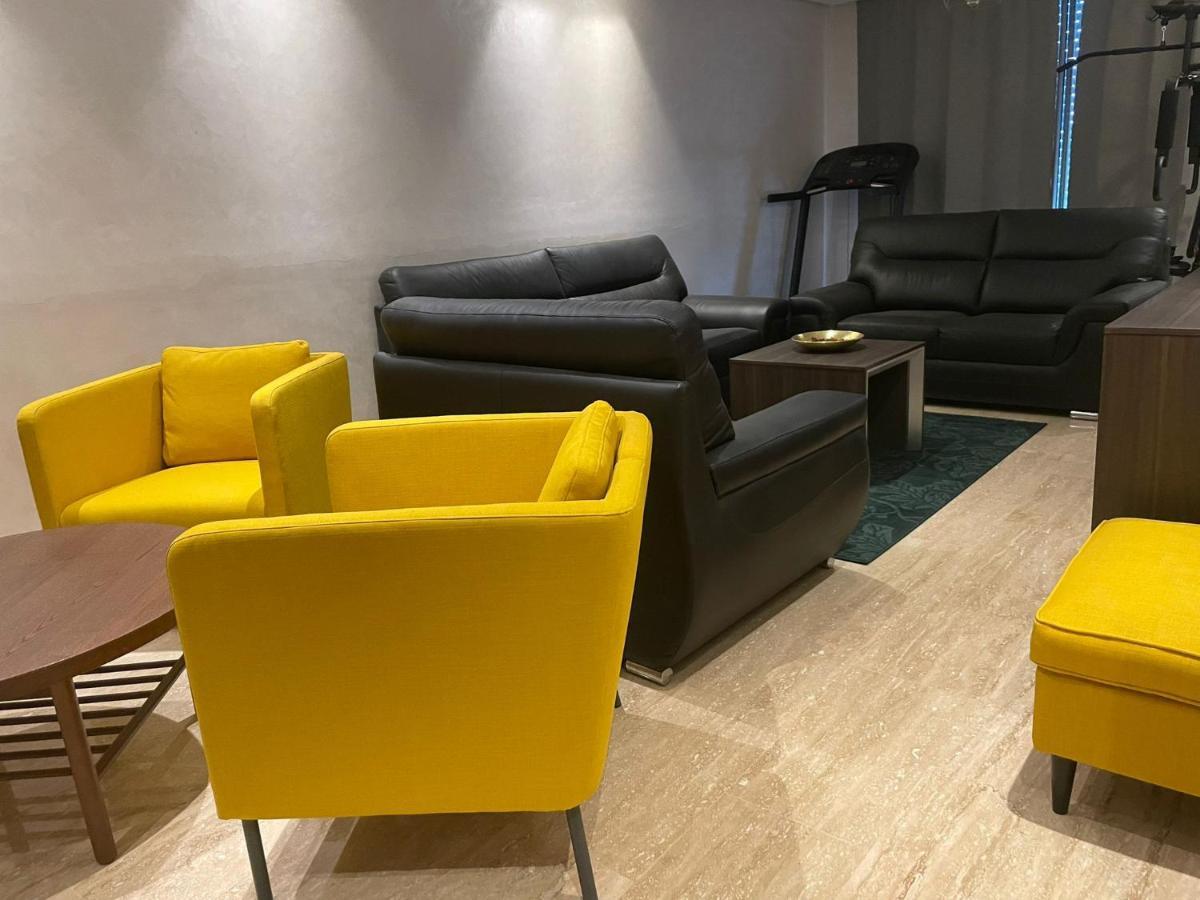 Appartement Haut Standing Proche Gare Casa Voyageur Casablanca Exterior foto